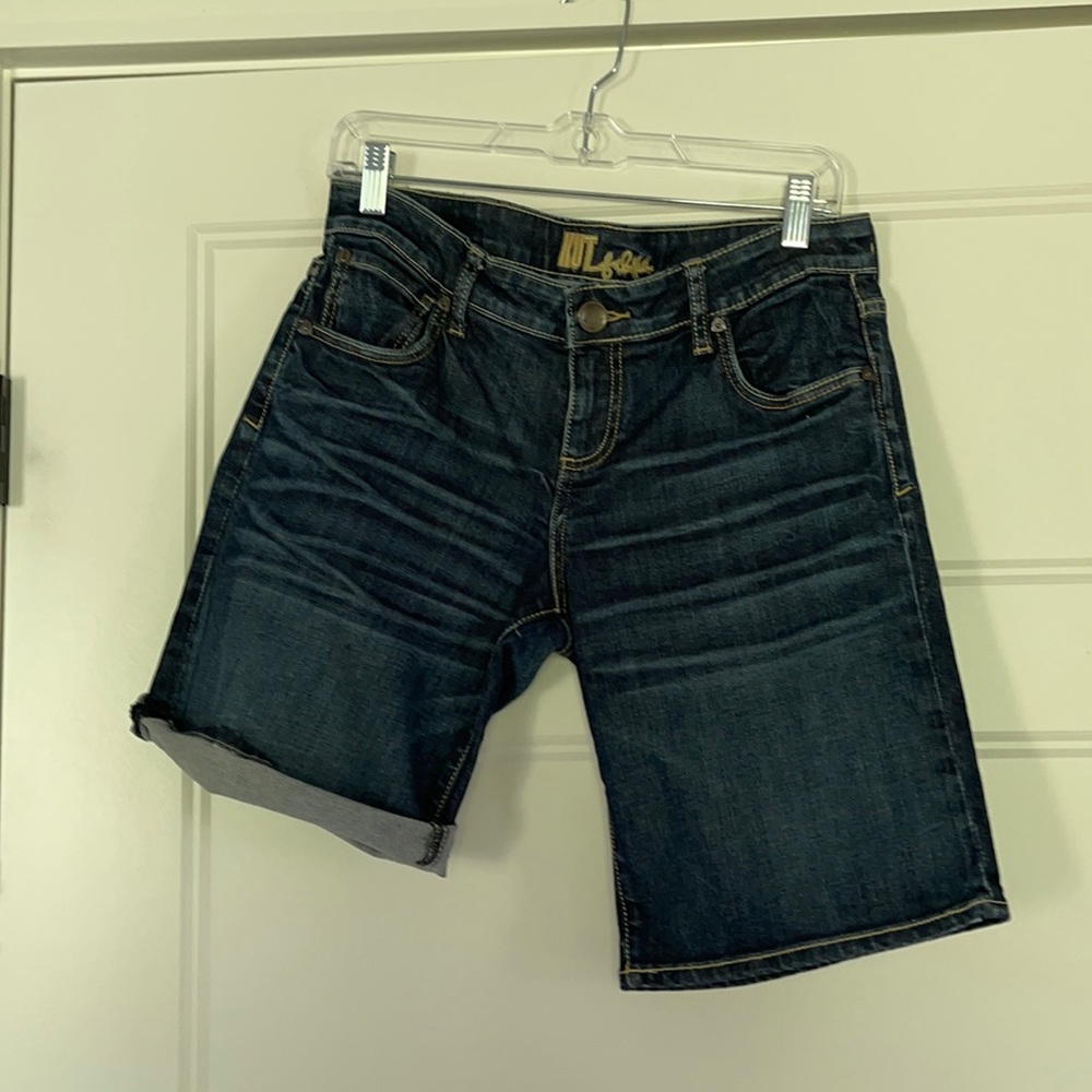 Kut from the Kloth Catherine boyfriend Shorts denim Women’s Size 4